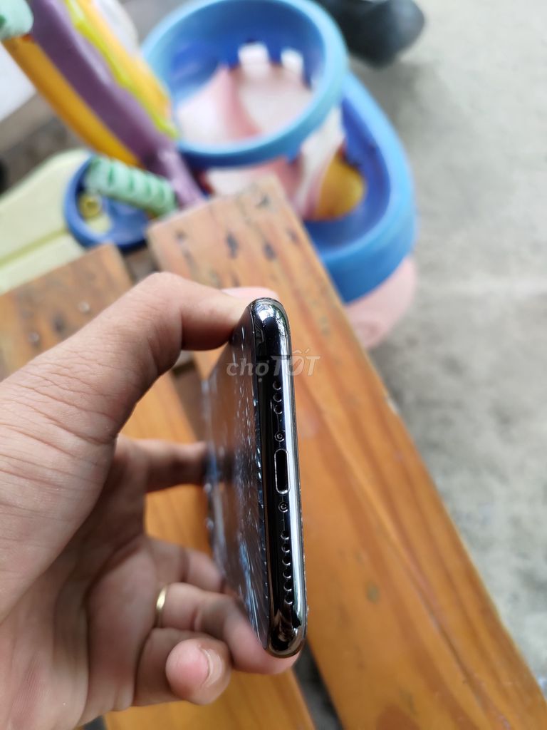 Apple iPhone 11 Pro Đen Hư hỏng. Mua bán Điện thoại tại Quận 12 Tp Hồ Chí Minh được đăng bởi Ngọc Anh Nguyễn hình 1