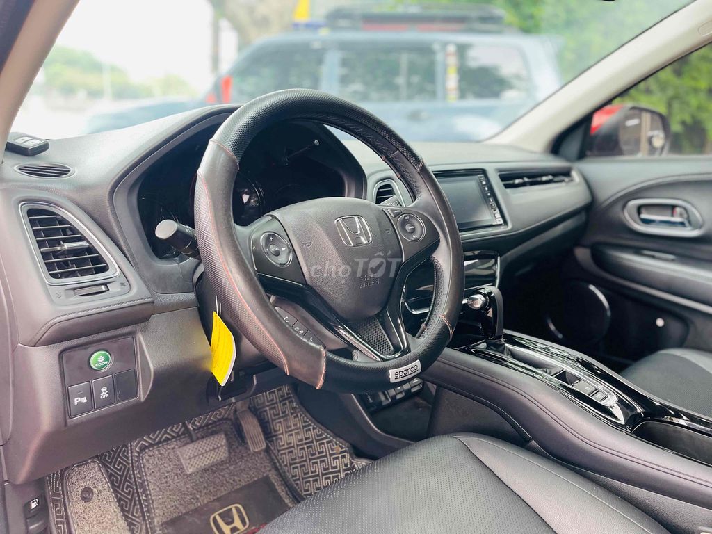 Honda HRV đăng ký 2022 một chủ!. Mua bán Ô tô tại Quận Hoàng Mai Hà Nội được đăng bởi Phạm quang đồng hình 18