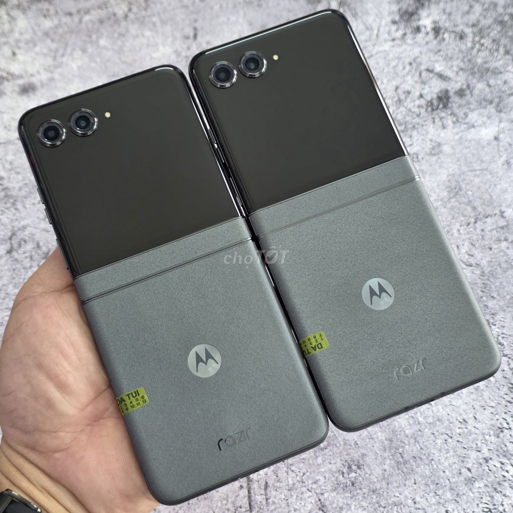 Motorola Razr 50 5G 256GB Xám. Mua bán Điện thoại tại Quận Thanh Khê Đà Nẵng được đăng bởi Cửa Hàng Vietphones Store hình 1
