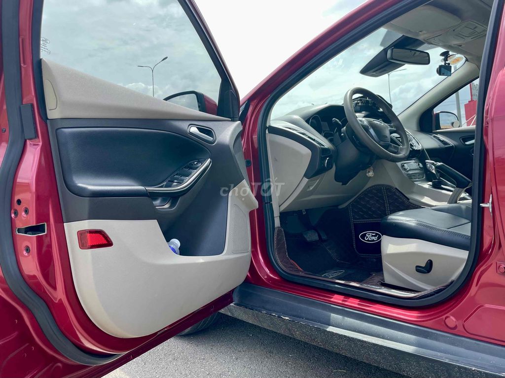 Ford Focus 2015 Titanium 2.0 AT - 101000 km. Mua bán Ô tô tại Quận 8 Tp Hồ Chí Minh được đăng bởi LynkCo VVK hình 7