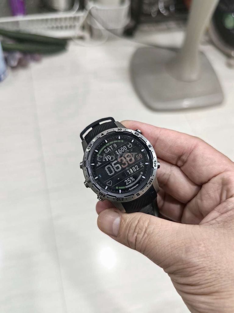 Garmin Adventure Titanium Sapphire Đen Bạc. Mua bán Thiết bị đeo thông minh tại Quận Ba Đình Hà Nội được đăng bởi Big Boy hình 1