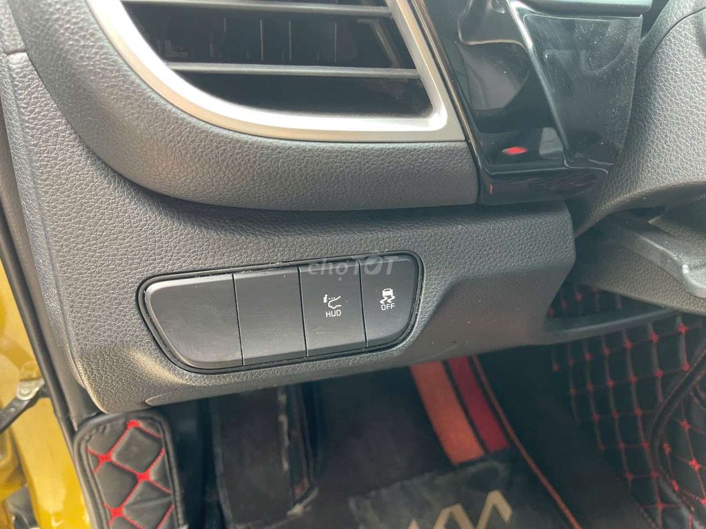 Kia Seltos 2024 Premium 1.5 L,màu vàng, 39.000 km. Mua bán Ô tô tại Quận Bình Tân Tp Hồ Chí Minh được đăng bởi Son Do hình 11