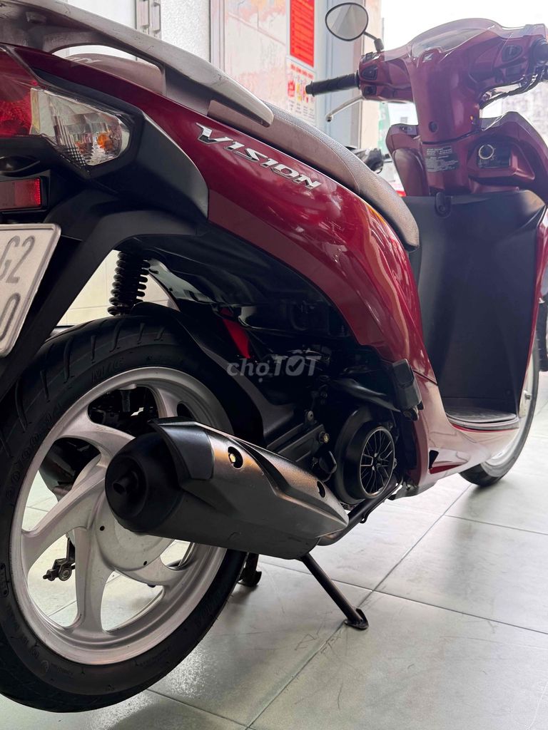 Honda Vision 2017 màu Đỏ. Mua bán Xe máy tại Quận Phú Nhuận Tp Hồ Chí Minh được đăng bởi Hoà hình 6