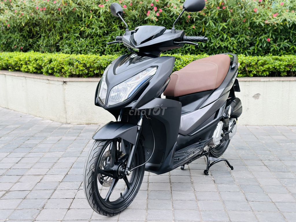 SUZUKI IMPULSE 125 FI  ĐEN SẦN ĐỜI CHÓT XE ĐẸP2023. Mua bán Xe máy tại Quận Cầu Giấy Hà Nội được đăng bởi TRÍ KIÊN hình 1