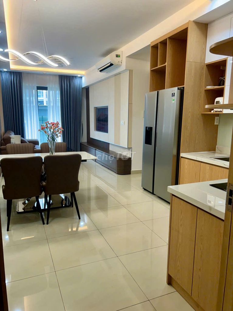 Квартира Emerald 2 спальни 2 санузла 71м2 с красивым тихим видом на двор и светом