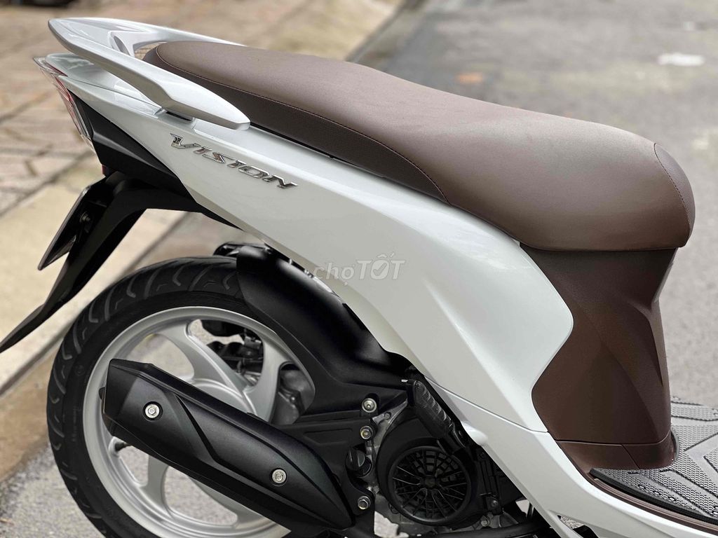 Honda Vision 2017 Trắng Nâu. Mua bán Xe máy tại Quận Ô Môn Cần Thơ được đăng bởi Huỳnh Thắng hình 8