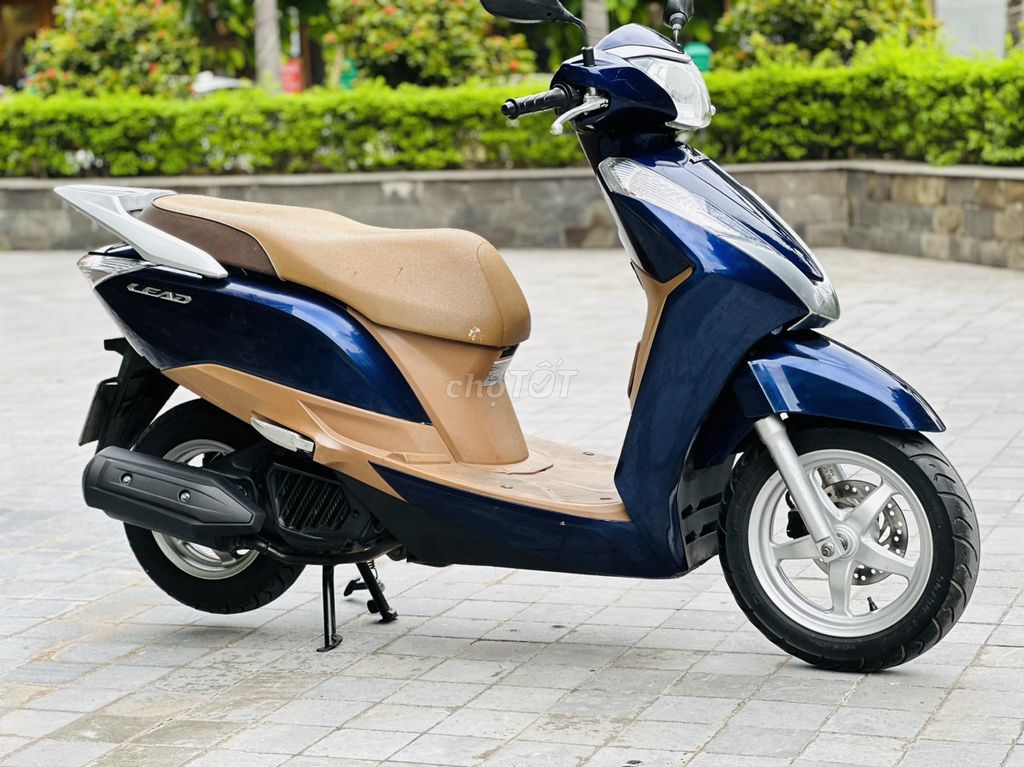 LEAD 125FI XANH LÒNG VÀNG ZIN CHÍNH CHỦ NỮ DÙNG. Mua bán Xe máy tại Quận Bắc Từ Liêm Hà Nội được đăng bởi Mai Khánh hình 4