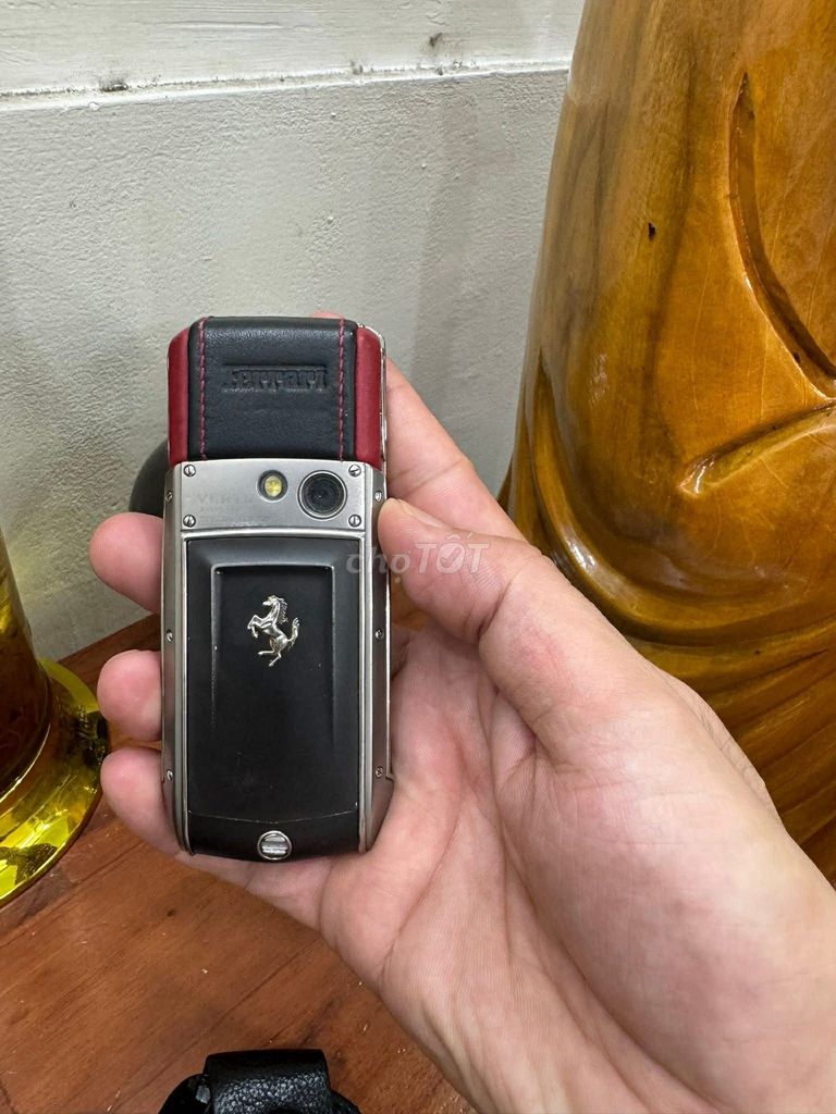 Vertu Bản kỷ niệm Đen, Đỏ. Mua bán Điện thoại tại Quận Thanh Khê Đà Nẵng được đăng bởi Hoang Lê hình 1
