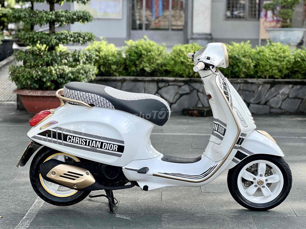VESPA Trắng Dior 2015 BSTP CHÍNH CHỦ CÓ GÓP. Mua bán Xe máy tại Thành phố Thủ Đức Tp Hồ Chí Minh được đăng bởi Hiếu  hình 2