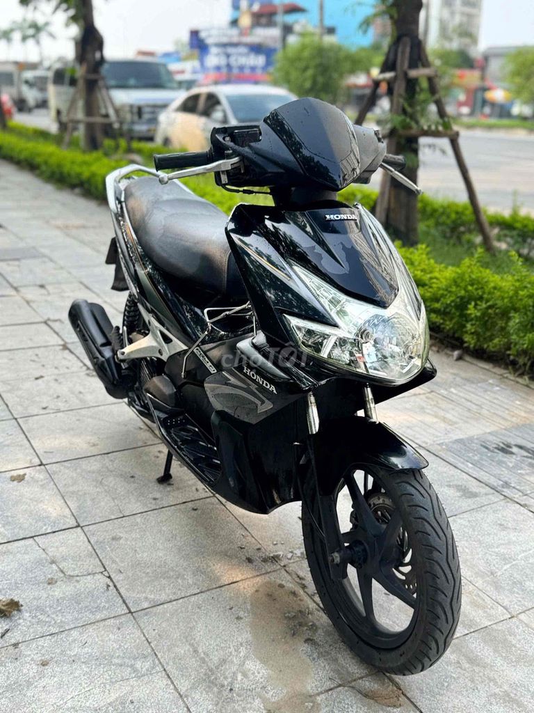 HONDA AIR BLADE 2012 đen chạy êm. Mua bán Xe máy tại Quận Nam Từ Liêm Hà Nội được đăng bởi Minh Minh hình 1