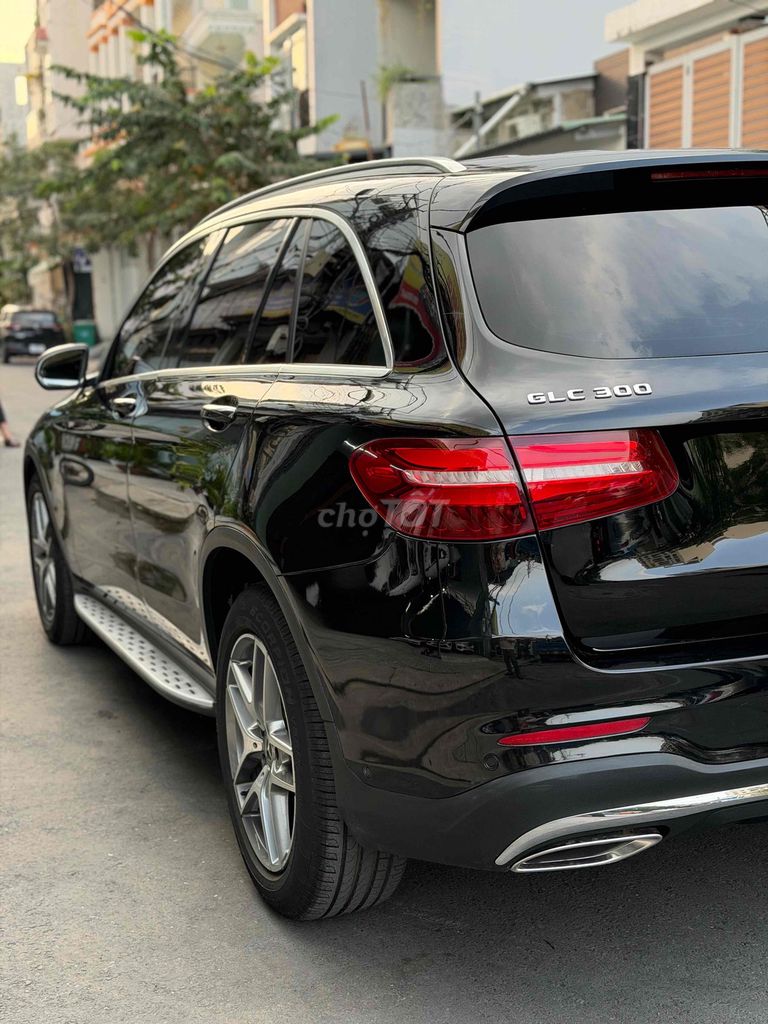 Mercedes-Benz GLC300 2019 Form mới Đen 78000 km. Mua bán Ô tô tại Quận 7 Tp Hồ Chí Minh được đăng bởi Thông Sport  hình 8