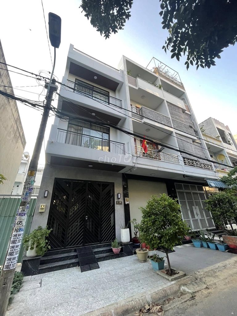Nhà đẹp khu Tên Lửa, Quận Bình Tân, 4x17m, 3 tầng, 4 phòng, full NT