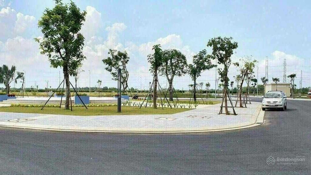 Bán lô đất nền dự án Biên Hòa New City, Đồng Nai, đã có sổ đỏ riêng.