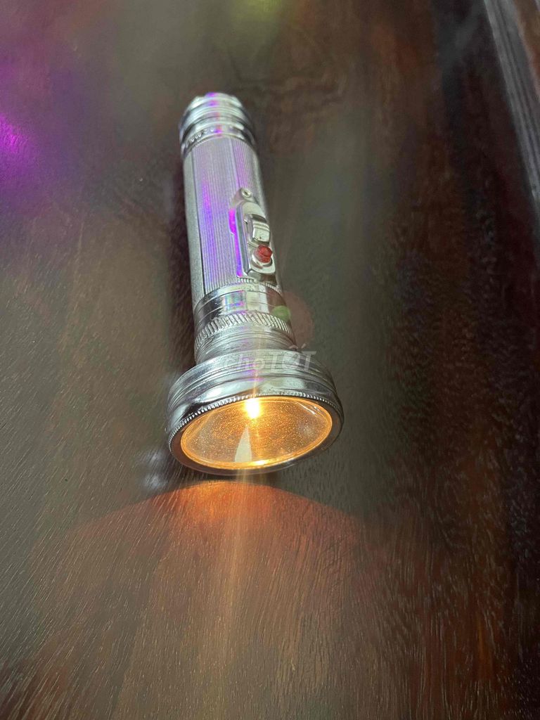 Đèn pin Bạc Kim loại Cổ điển. Mua bán Đèn tại Huyện Xuân Trường Nam Định được đăng bởi Đồ cũ NĐ hình 1