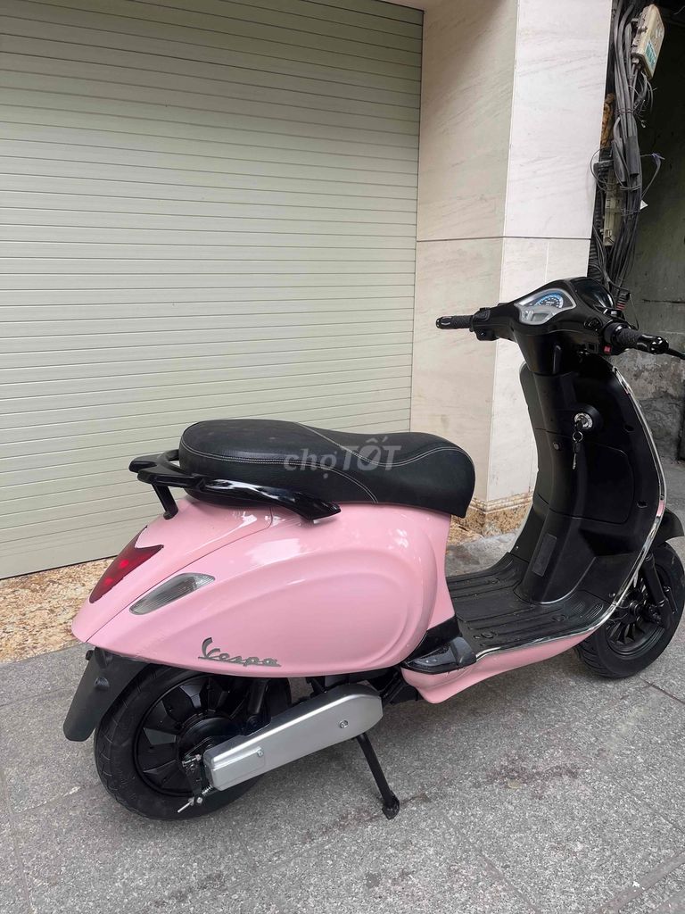 vespa hồng candy nhẹ nhàng tiết kiệm. Mua bán Xe điện tại Quận Ba Đình Hà Nội được đăng bởi Huylam hình 4