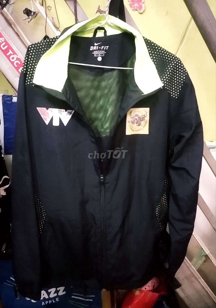 Áo khoác TT xưa hiếm của CLB VTV- Bình Điền (Nike). Mua bán Đồ thể thao, Dã ngoại tại Quận Ninh Kiều Cần Thơ được đăng bởi Shop Tứ Quí hình 1