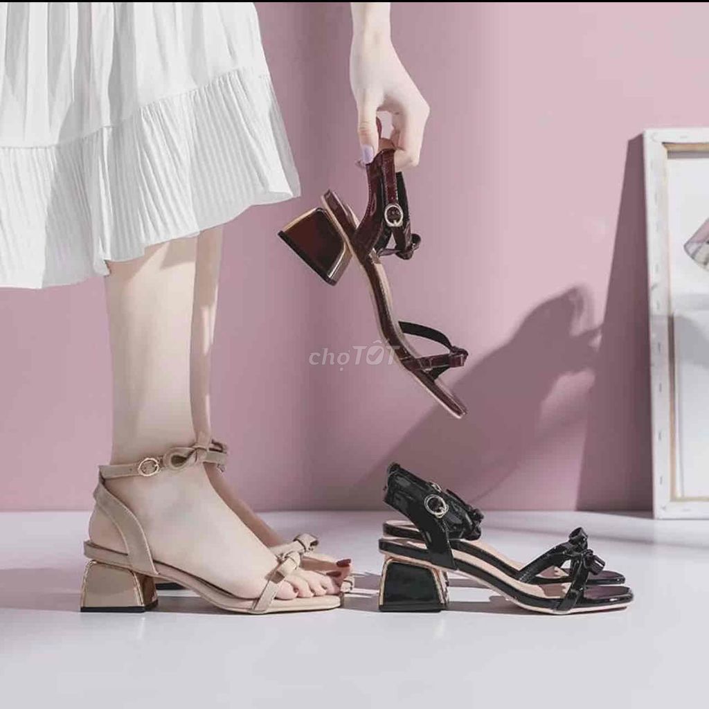 Sandal nữ da bóng size 39. Mua bán Giày dép tại Thị xã La Gi Bình Thuận được đăng bởi Anh Đào hình 1