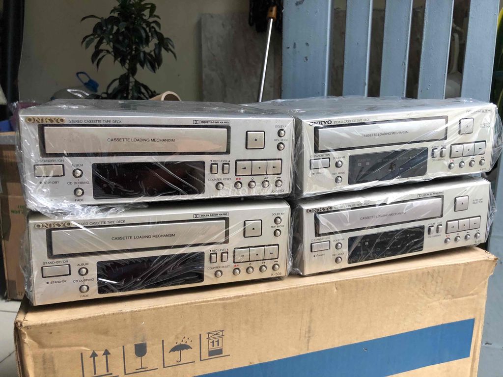 Đầu casette deck Onkyo 100v.