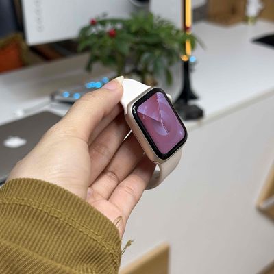 Nhôm 4/40 Hồng dành cho nữ. Mua bán Thiết bị đeo thông minh tại Quận Bình Thạnh Tp Hồ Chí Minh được đăng bởi Khánh Linh
