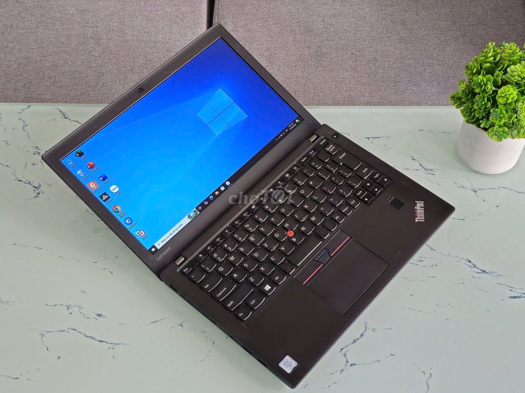 Lenovo ThinkPad X270 i5-7300U 12.5 inch 8GB/256GB. Mua bán Laptop tại Quận Bình Tân Tp Hồ Chí Minh được đăng bởi Cẩm Nhung hình 1