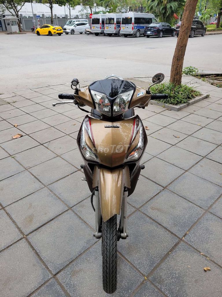 Xe future 125. Mua bán Xe máy tại Quận Hai Bà Trưng Hà Nội được đăng bởi Khôi hình 4