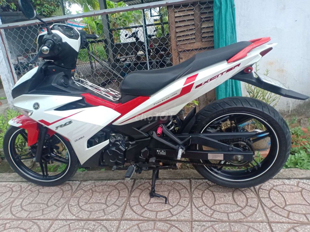 Yamaha Exciter 150 Trắng Đỏ Còn zin. Mua bán Xe máy tại Quận Ninh Kiều Cần Thơ được đăng bởi Điền hình 4
