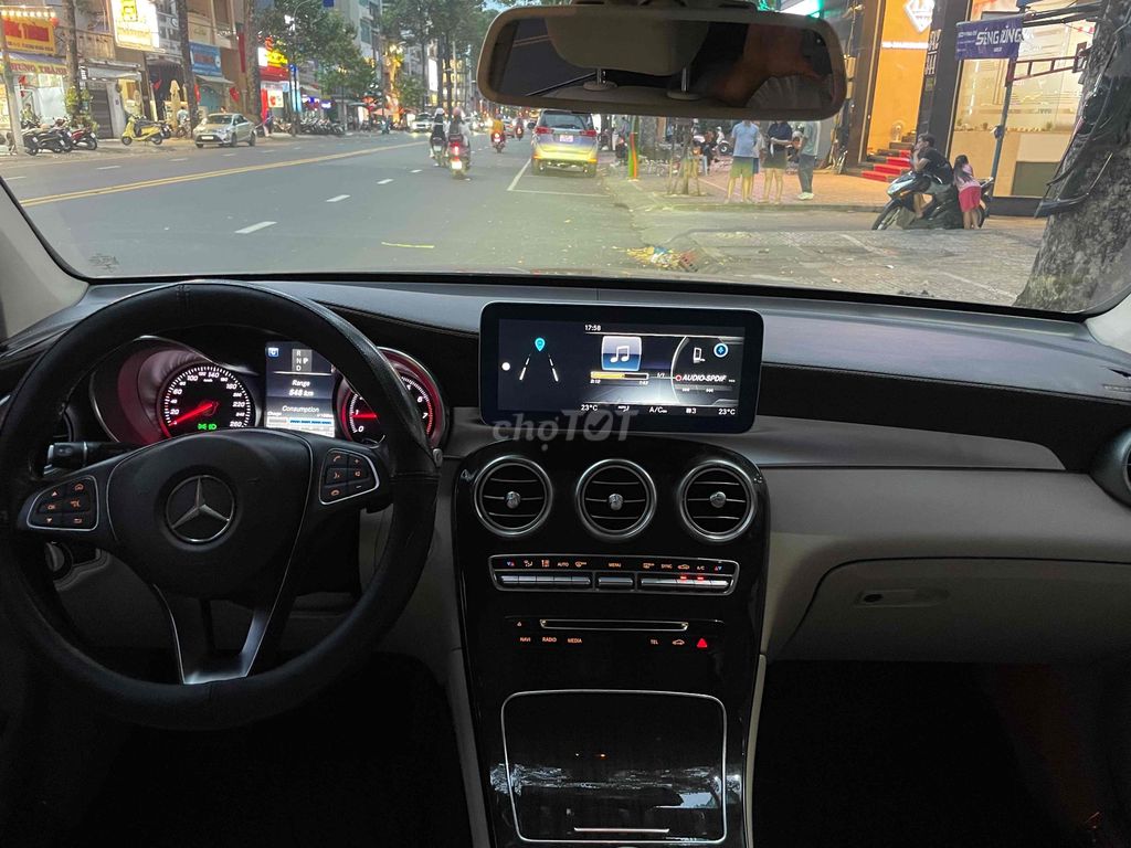 Mercedes Benz GLC200 4matic ngay chủ siêu đẹp. Mua bán Ô tô tại Quận 5 Tp Hồ Chí Minh được đăng bởi anh hello hình 7