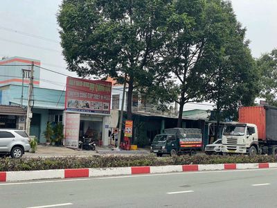 Bán đất tặng nhà cấp 4 thuận tiện kinh doah mơ văn phòng tại TP Mới BD. Mua bán văn phòng, mặt bằng kinh doanh tại Thành phố Thủ Dầu Một Bình Dương được đăng bởi Sàn Nhà Đất Bình Dương