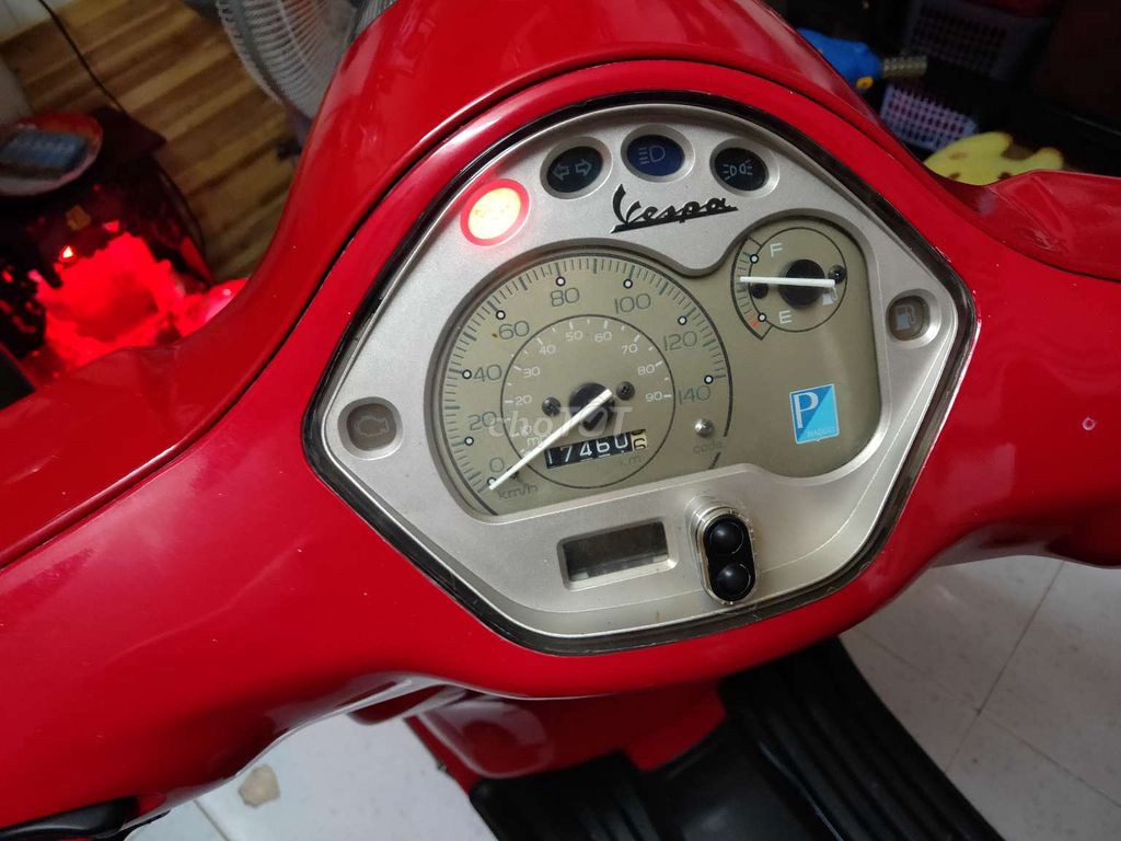 Vespa 125 2012 đỏ TP GL Ab