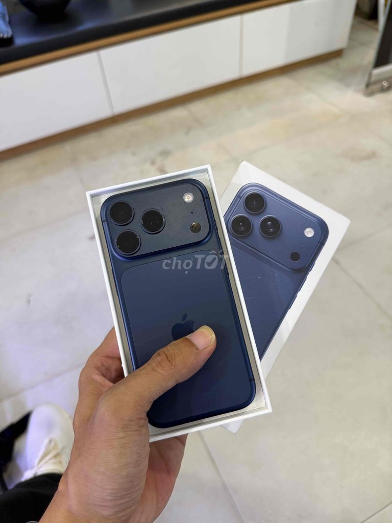 iPhone 17 Pro 256GB Xanh Như mới fptshop rẻ. Mua bán Điện thoại tại Quận Bắc Từ Liêm Hà Nội được đăng bởi Mạnh hình 1