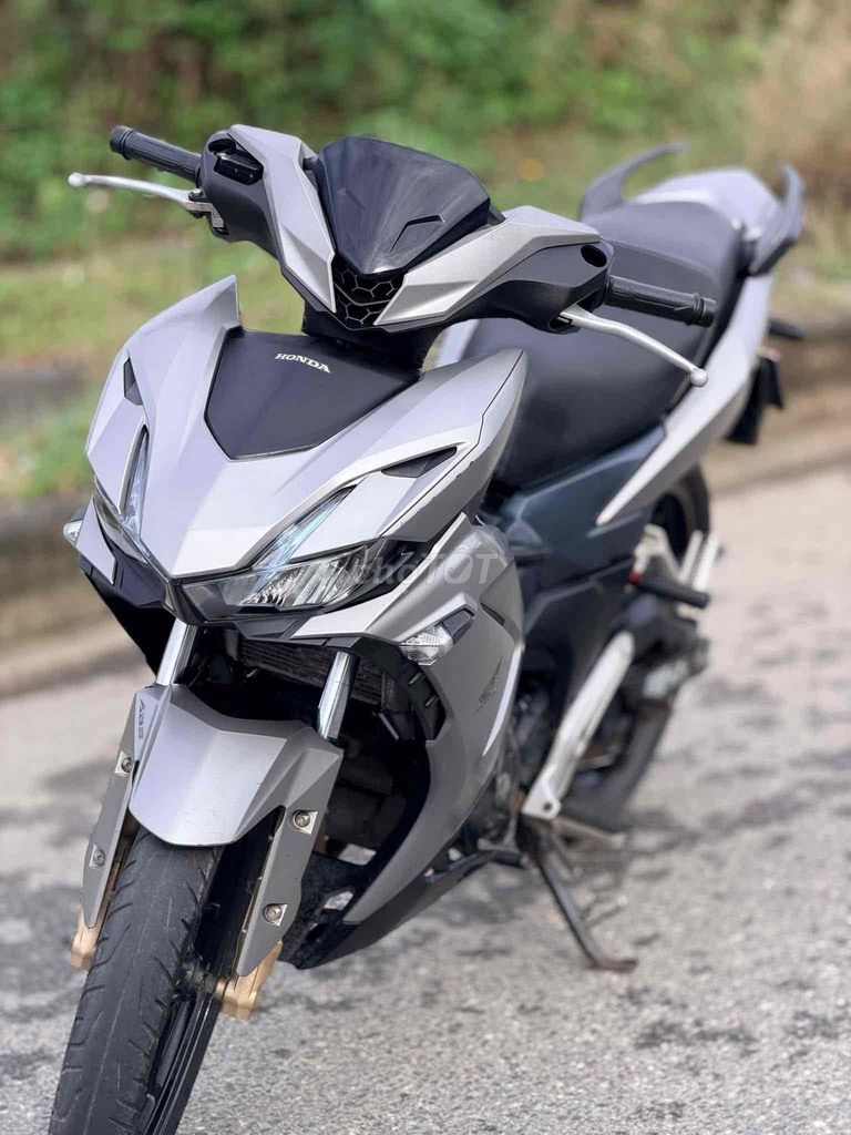 Honda Winner V3 màu Bạc. Mua bán Xe máy tại Quận Liên Chiểu Đà Nẵng được đăng bởi MẠNH hình 4