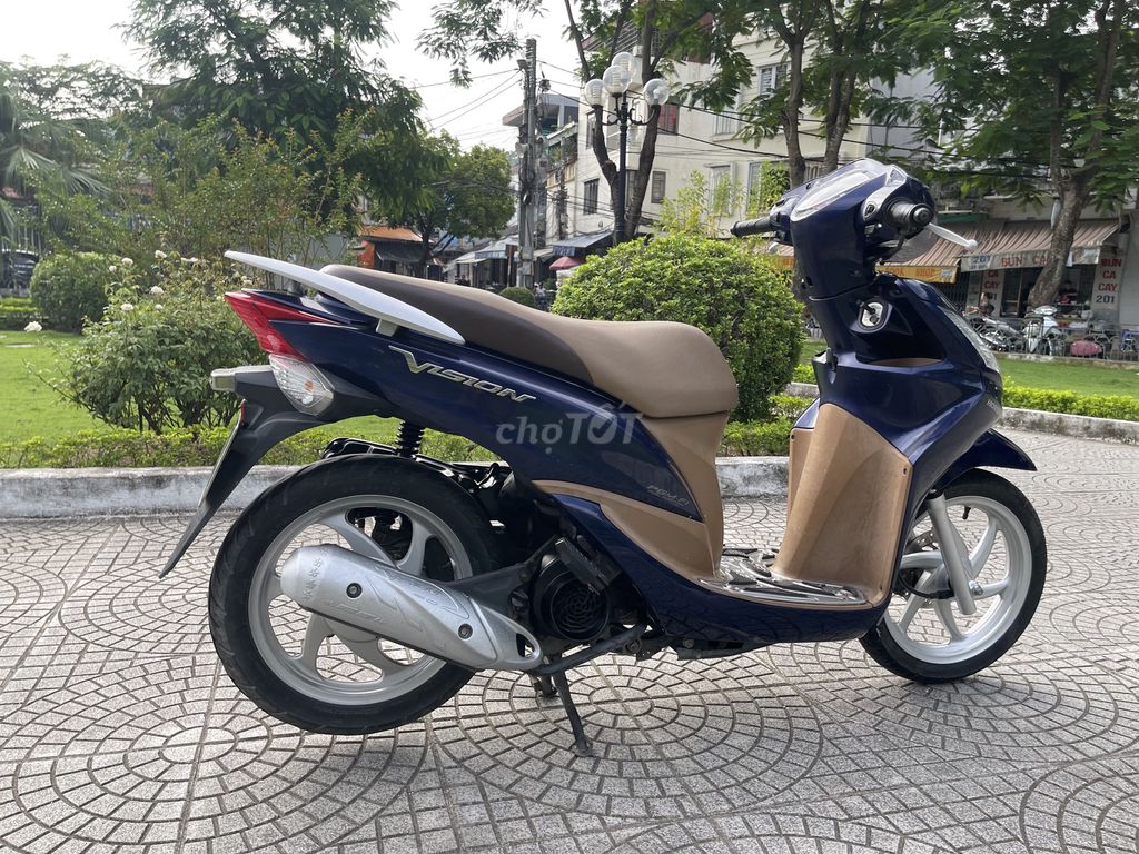 Honda Vision 2014, синий и коричневый