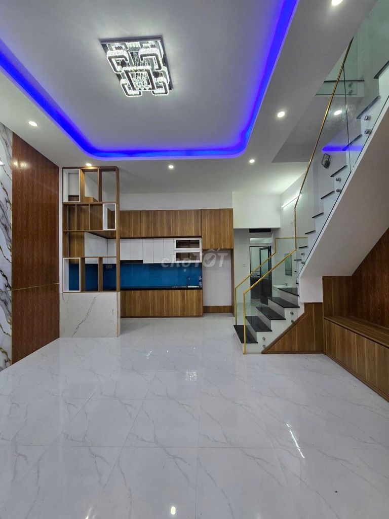 Bán nhà hẻm nguyễn thái học, gần chợ khu 6