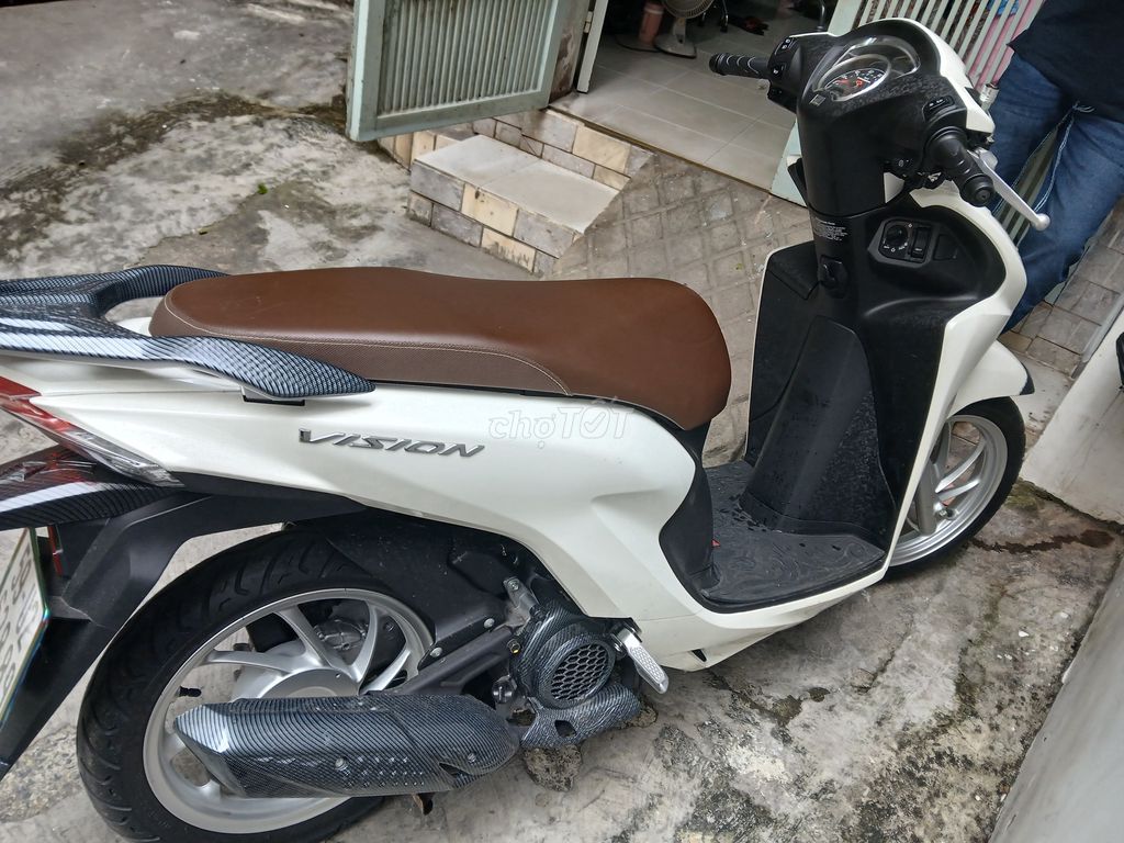 Bán xe honda vision 2023 mới đi 2276km. Mua bán Xe máy tại Quận 10 Tp Hồ Chí Minh được đăng bởi Tên chưa cung cấp hình 1