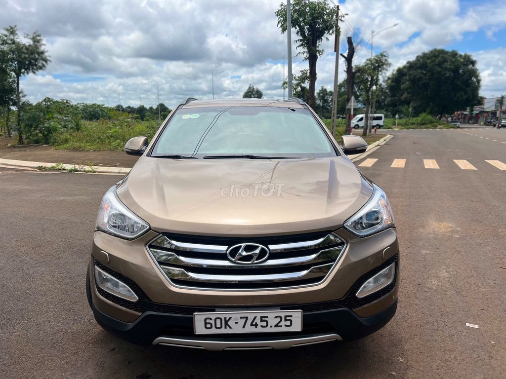 Hyundai Santa Fe 2015 AT 1 cầu - 475tr. Mua bán Ô tô tại Thành phố Buôn Ma Thuột Đắk Lắk được đăng bởi Chợ Xe Cỏ Đăk Lăk hình 2