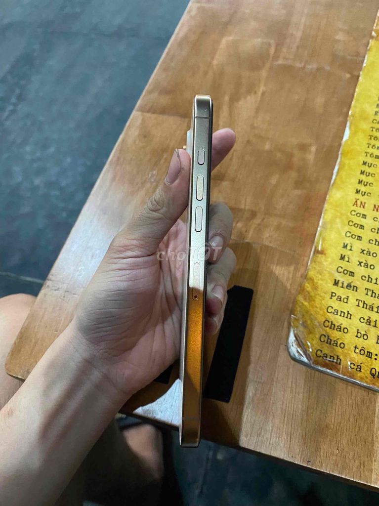 16 Pro Max gold màn oled có gl. Mua bán Điện thoại tại Quận 12 Tp Hồ Chí Minh được đăng bởi Trường Nguyễn hình 1