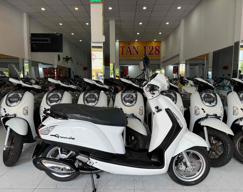 GRANDE 2016. Xe Zin Êm Đẹp - Máy Zin Cực Êm - 68. Mua bán Xe máy tại Thành phố Rạch Giá Kiên Giang được đăng bởi XE MÁY CŨ TÂN 128 hình 1