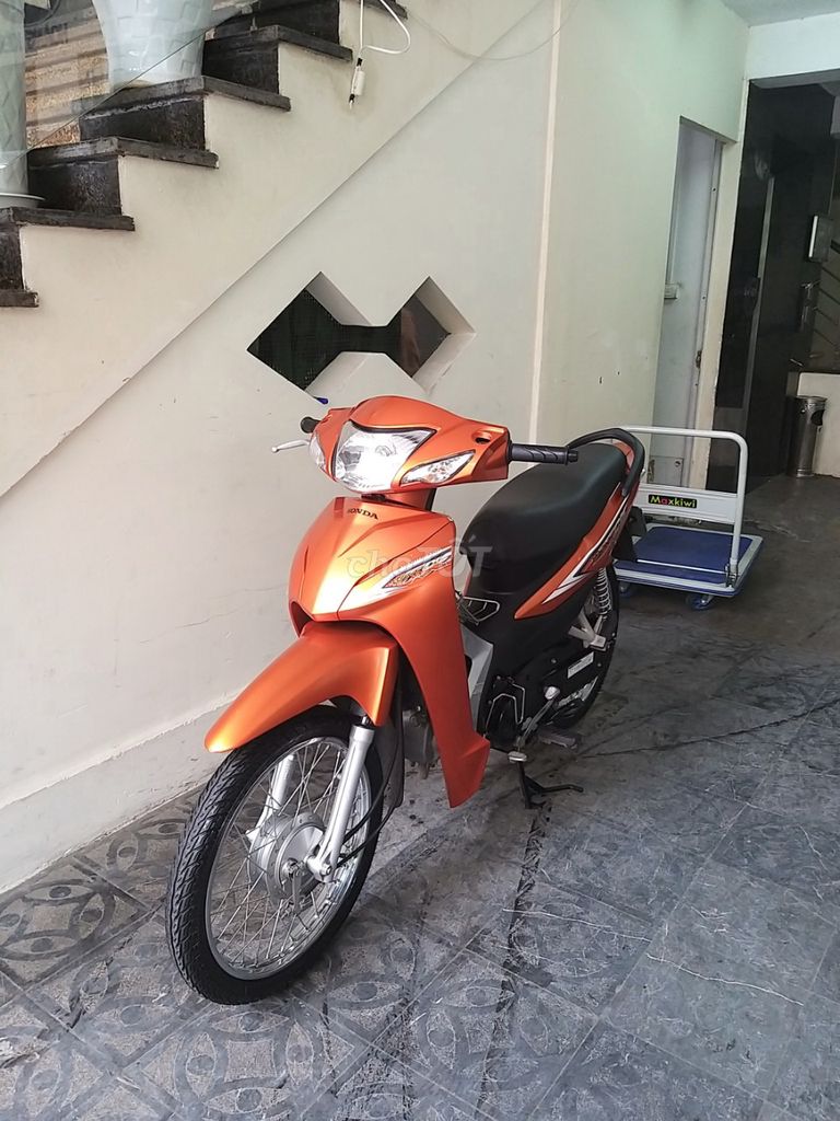 0393873666 - Wave A 110cc cam đen, đi hơn 8000km, đẹp như mới