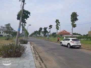 HIẾM, MÌNH BÁN ĐẤT ĐẸP,   RẺ, KHU Đ.THỊ 5 SAO , LONG AN, 2.59 TỶ
