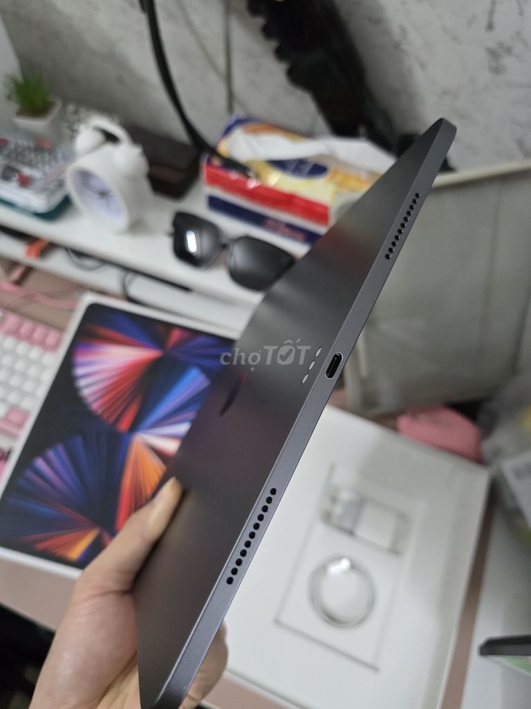 Ít dùng cần bán ipad Pro M1 12.9" 256Gb Full Box