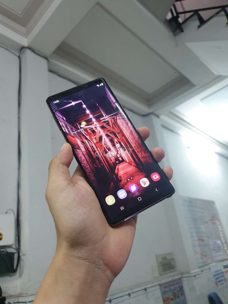 Samsung Note 9 cấu hình cao, giá mềm chữa cháy. Mua bán Điện thoại tại Quận Tân Phú Tp Hồ Chí Minh được đăng bởi Điện thoại SAMPHONE hình 1