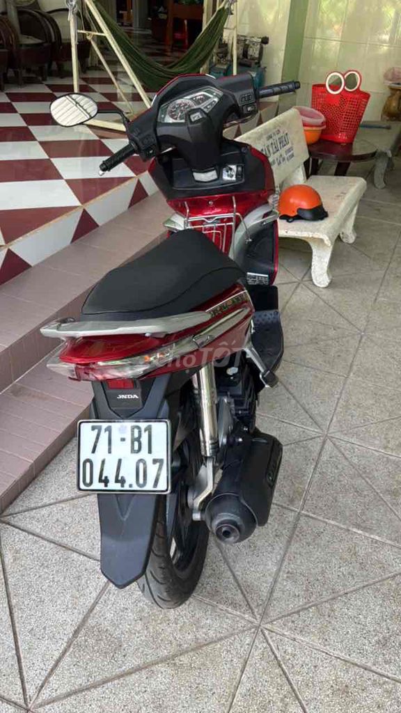 Honda Air Blade Đỏ. Mua bán Xe máy tại Huyện Giồng Trôm Bến Tre được đăng bởi Nguyen van phuong hình 1