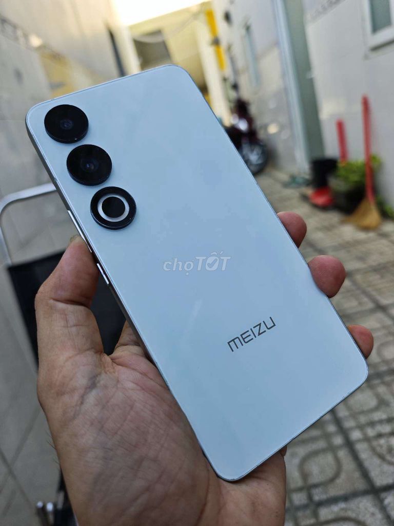 Meizu 21 Note 16/512GB Snap 8 Gen 2. Mua bán Điện thoại tại Thành phố Thủ Đức Tp Hồ Chí Minh được đăng bởi LuckyNK hình 1