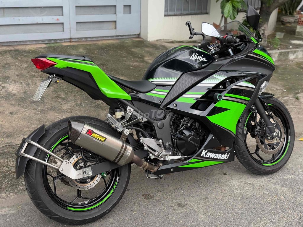 Kawasaki Ninja 300 2017, odo 6k7 1 chủ, bstp. Mua bán Xe máy tại Quận 6 Tp Hồ Chí Minh được đăng bởi TanNguyenStore  hình 4