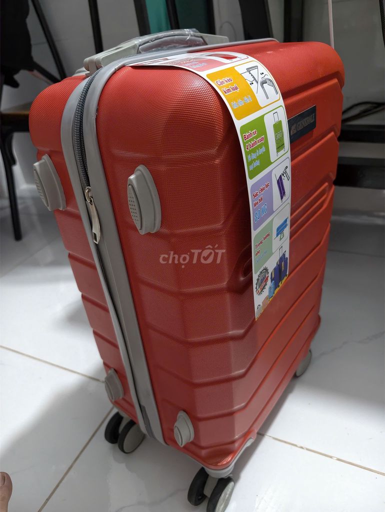 Vali du lịch 20 inch mới 100%. Mua bán Túi xách tại Quận Bình Thạnh Tp Hồ Chí Minh được đăng bởi Hạnh Nguyên hình 1