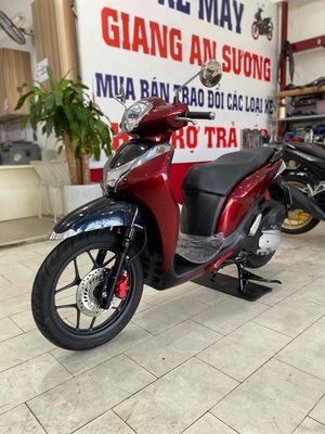 Honda Sh mode 125 abs đk 2020 màu đỏ đen BSTP. Mua bán Xe máy tại Quận 12 Tp Hồ Chí Minh được đăng bởi Xe Máy Hoàng Giang An Sương 