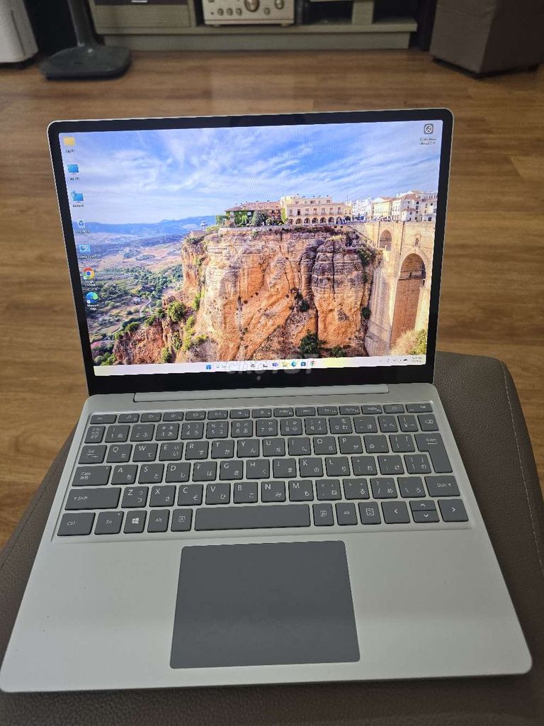 Microsoft Surface Laptop Go i5/8GB/256GB 12.5 inch. Mua bán Laptop tại Quận Hà Đông Hà Nội được đăng bởi Eagle hình 1