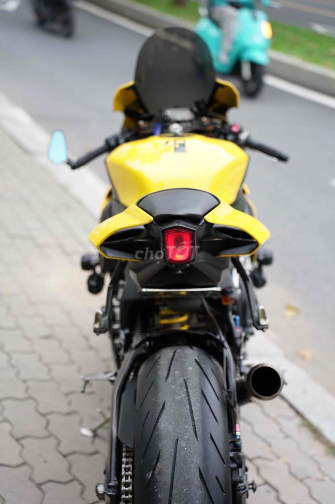 🗽❤️YAMAHA R1 BẢN KỈ NIỆM 60TH . SIU KENG COPT. Mua bán Xe máy tại Thành phố Thủ Đức Tp Hồ Chí Minh được đăng bởi Thi Moto Thủ Đức hình 5