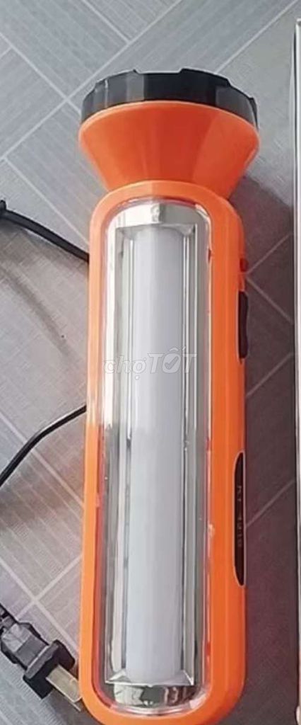 Đèn pin sạc 2in1 bóng led chiếu sáng tiện ích. Mua bán Đèn tại Quận Tân Bình Tp Hồ Chí Minh được đăng bởi Ngọc Phượng hình 1