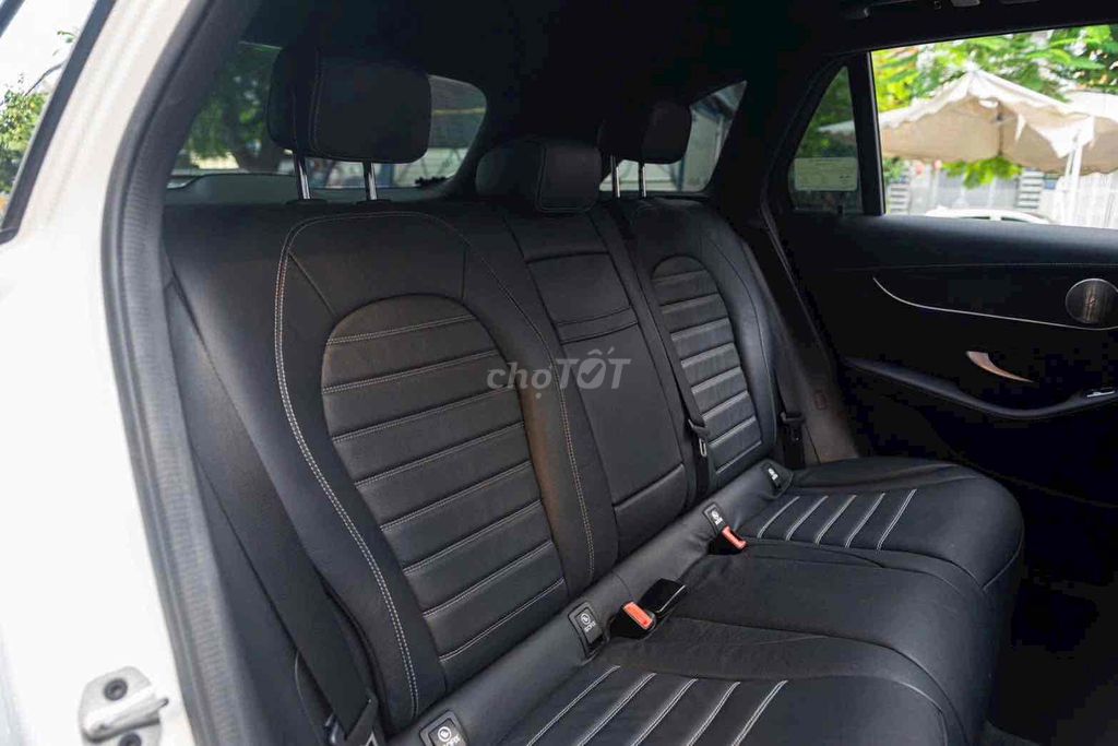Mercedes Benz GLC 2021 300 4MATIC - 80000 km. Mua bán Ô tô tại Quận 10 Tp Hồ Chí Minh được đăng bởi Thái LA Auto hình 9